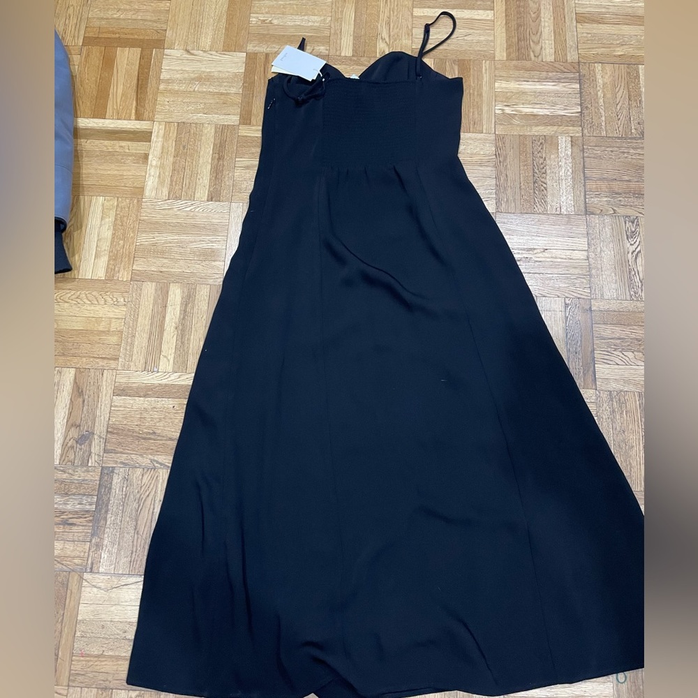 BNWT Aritzia dress size 4 (black) - Picture 4 of 5